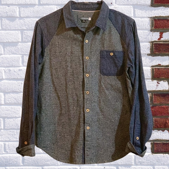 EarthBound Collared Button-Up - Picture 1 of 9